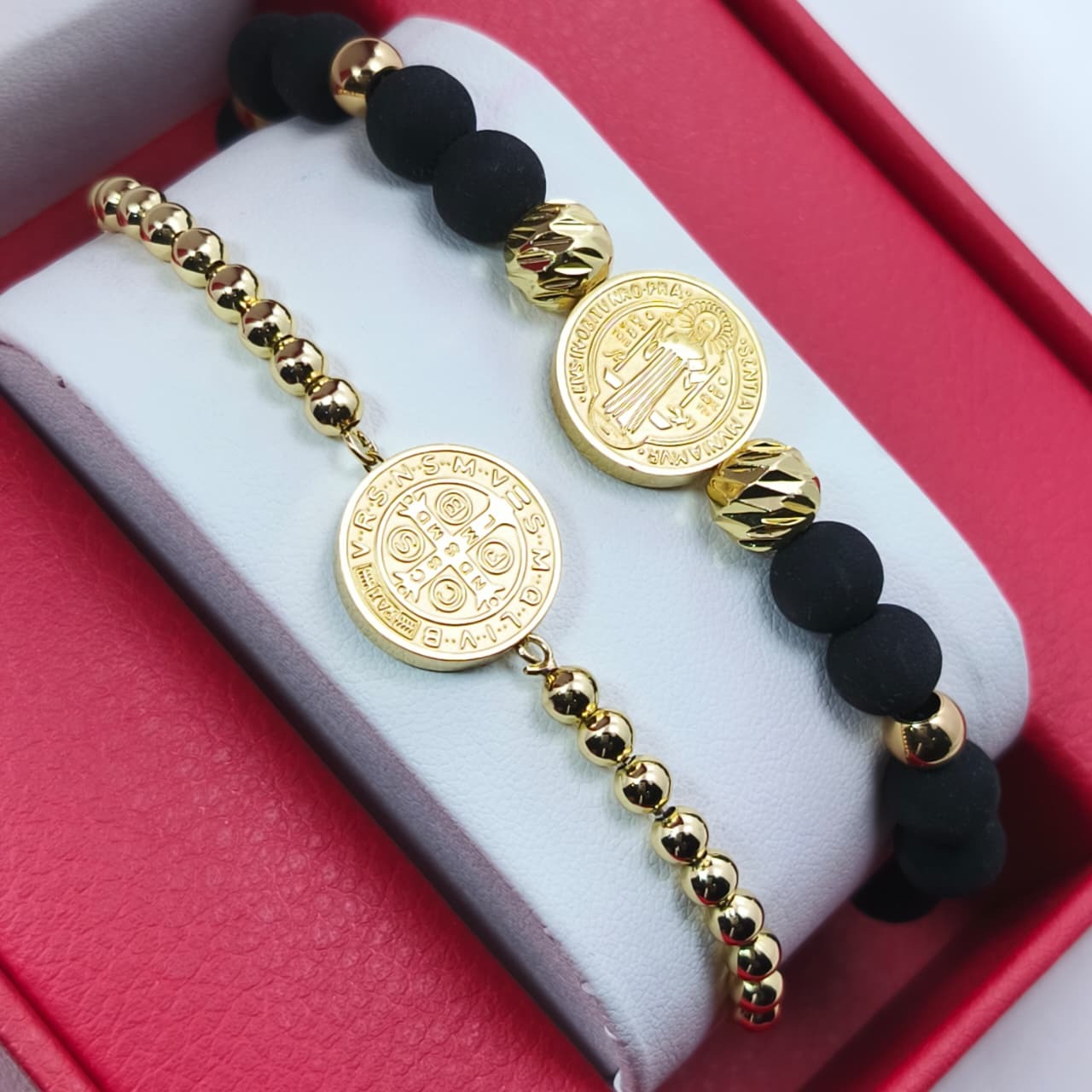 Combo De 2 Pulseras de Protección San Benito Para Parejas + caja de regalo GRATIS